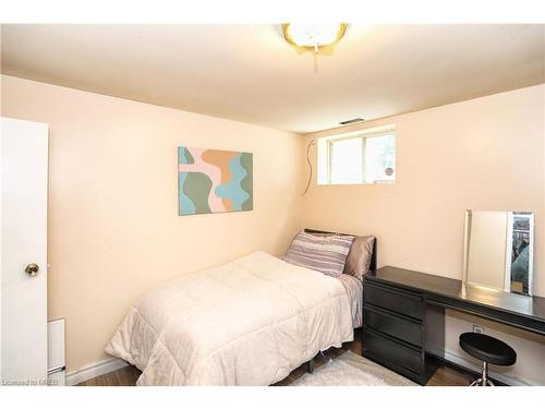 150 Bayview Avenue, Georgina, ON - Indoor Photo Showing Bedroom