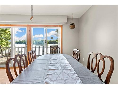 25 Fire Route 296, Trent Lakes, ON - Indoor Photo Showing Dining Room