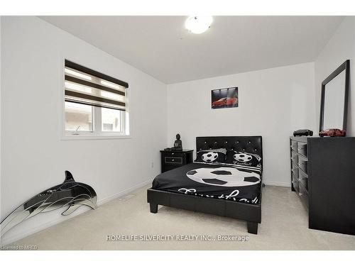 55 Cheevers Road, Brantford, ON - Indoor Photo Showing Bedroom