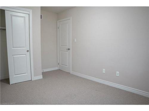 38 Damude Avenue, Thorold, ON - Indoor Photo Showing Other Room