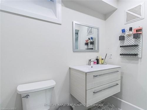 47 Hawke Crescent, New Tecumseth, ON - Indoor Photo Showing Bathroom