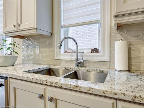 130 Anne Street, Niagara-On-The-Lake, ON - Indoor Photo Showing Kitchen With Double Sink With Upgraded Kitchen