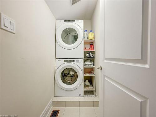 130 Anne Street, Niagara-On-The-Lake, ON - Indoor Photo Showing Laundry Room
