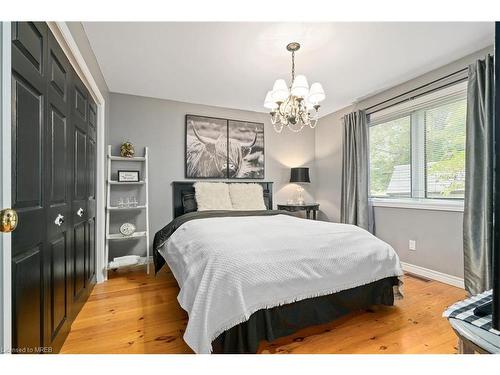 34 Mountainview Road, Mulmur, ON - Indoor Photo Showing Bedroom