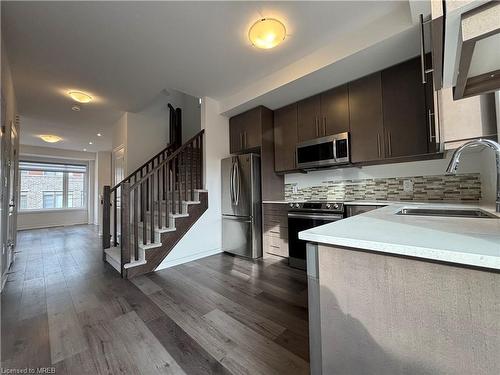 50-5000 Conner Drive, Beamsville, ON - Indoor Photo Showing Kitchen With Stainless Steel Kitchen With Upgraded Kitchen