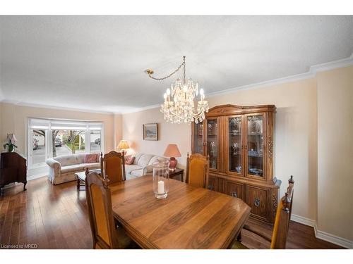 3252 Pilcom Crescent, Mississauga, ON - Indoor Photo Showing Dining Room