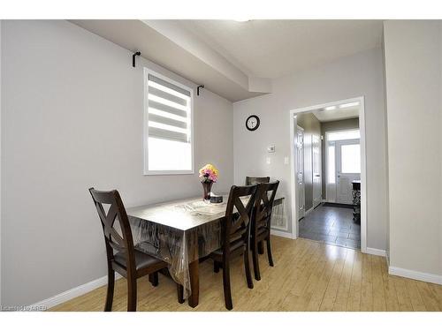 96-21 Diana Avenue, Brantford, ON - Indoor Photo Showing Dining Room