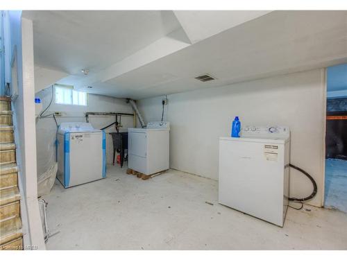 6 Hampton Street, Brantford, ON - Indoor Photo Showing Laundry Room