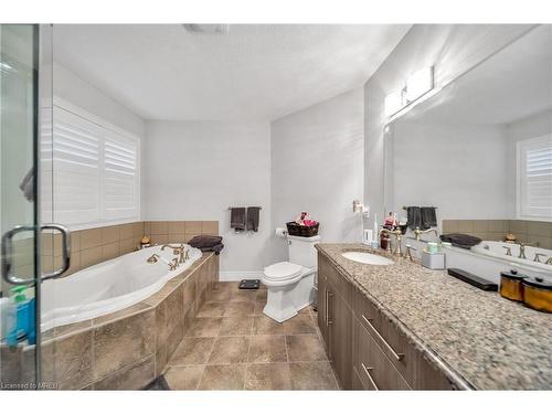 699 Normandy Drive Drive, Woodstock, ON - Indoor Photo Showing Bathroom