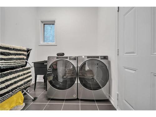 32 Mackenzie Street Street, Southgate, ON - Indoor Photo Showing Laundry Room
