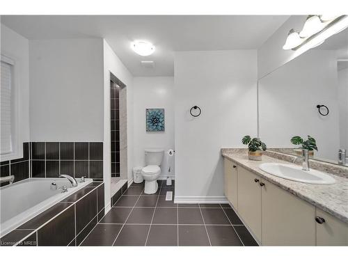 32 Mackenzie Street Street, Southgate, ON - Indoor Photo Showing Bathroom