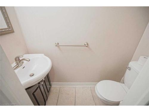 7-96 Nelson Street, Oakville, ON - Indoor Photo Showing Bathroom