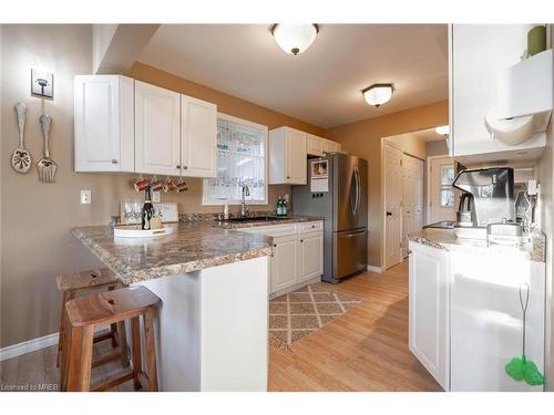 338 Niagara Road Road, Nipissing, ON - Indoor Photo Showing Kitchen