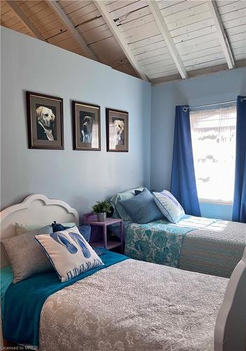 29 Pleasant View Drive, Kawartha Lakes, ON - Indoor Photo Showing Bedroom