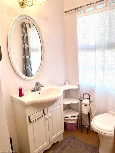 29 Pleasant View Drive, Kawartha Lakes, ON - Indoor Photo Showing Bathroom