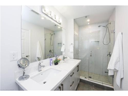 20 Eagleview Way, Georgetown, ON - Indoor Photo Showing Bathroom