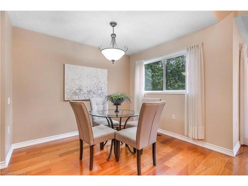 1-19 Silverbirch Boulevard, Mount Hope, ON - Indoor Photo Showing Dining Room