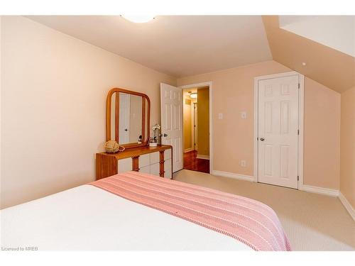 1032 Base Line Road, Severn Bridge, ON - Indoor Photo Showing Bedroom