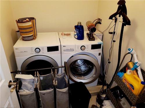20-570 Linden Drive, Cambridge, ON - Indoor Photo Showing Laundry Room