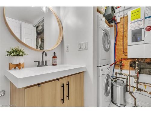 78-30 Carnation Avenue, Etobicoke, ON - Indoor Photo Showing Laundry Room
