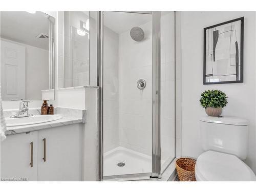 78-30 Carnation Avenue, Etobicoke, ON - Indoor Photo Showing Bathroom