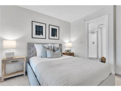 78-30 Carnation Avenue, Etobicoke, ON - Indoor Photo Showing Bedroom
