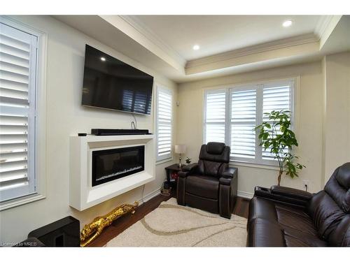 116 Skinner Road, Hamilton, ON - Indoor Photo Showing Living Room With Fireplace