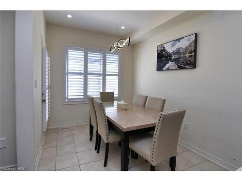 116 Skinner Road, Hamilton, ON - Indoor Photo Showing Dining Room