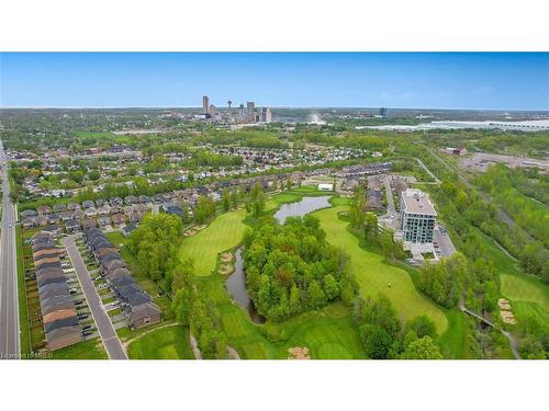 7542 Clubview Lane, Niagara Falls, ON - Outdoor With View