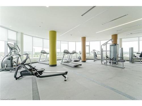 905-2520 Eglinton Avenue W, Mississauga, ON - Indoor Photo Showing Gym Room