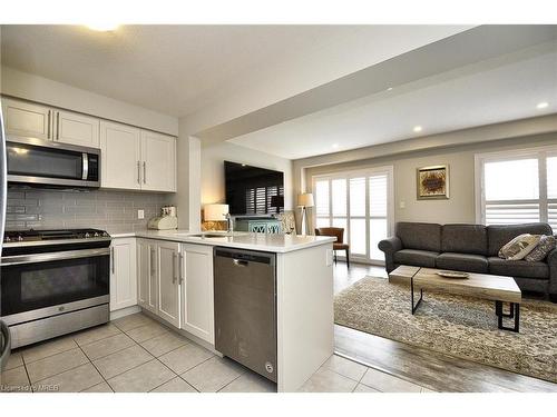 1329 Calais Drive, Woodstock, ON - Indoor Photo Showing Kitchen