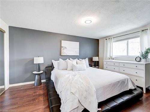 27 Flowertown Avenue, Brampton, ON - Indoor Photo Showing Bedroom