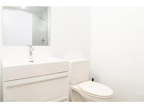 306-181 Bedford Road, Toronto, ON - Indoor Photo Showing Bathroom