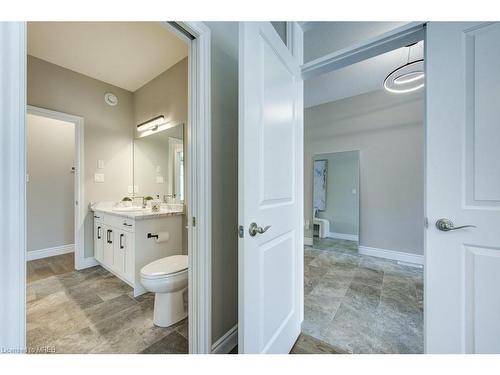 173 Jennifers Trail, Thorndale, ON - Indoor Photo Showing Bathroom