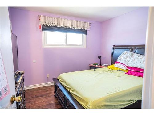 1 Appelby Drive, St. Catharines, ON - Indoor Photo Showing Bedroom