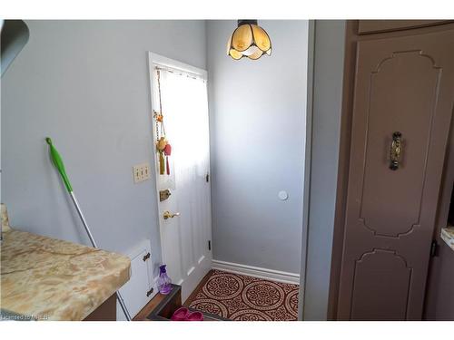1 Appelby Drive, St. Catharines, ON - Indoor Photo Showing Other Room