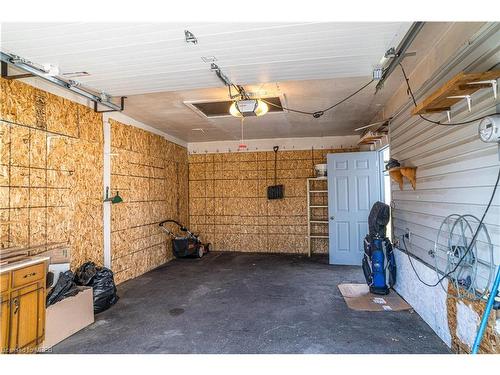 1 Appelby Drive, St. Catharines, ON - Indoor Photo Showing Garage
