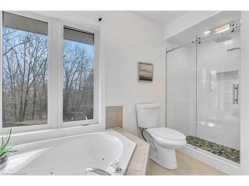 4223 Taylor Court, Lincoln, ON - Indoor Photo Showing Bathroom