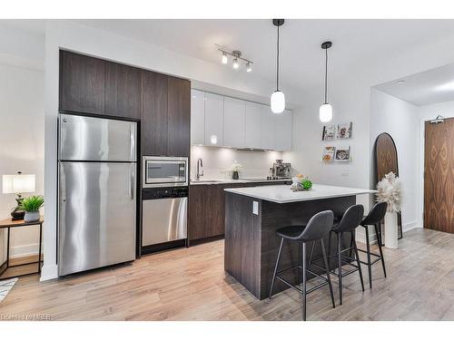 202-8 Ann Street, Mississauga, ON - Indoor Photo Showing Kitchen With Stainless Steel Kitchen With Upgraded Kitchen