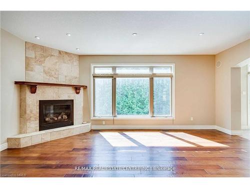 124 Mission Road, Brantford, ON - Indoor Photo Showing Living Room With Fireplace