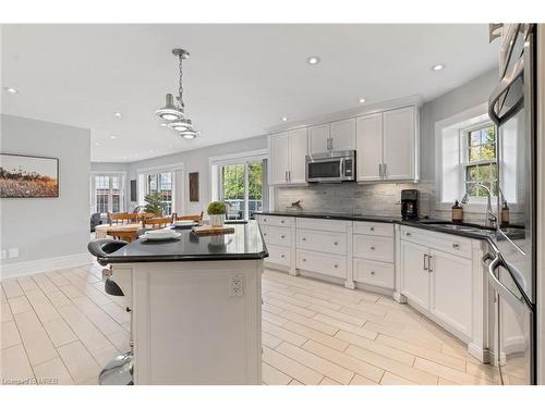 9 Morgan Drive, Acton, ON - Indoor Photo Showing Kitchen