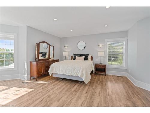 9 Morgan Drive, Acton, ON - Indoor Photo Showing Bedroom