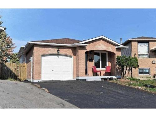 70 Lampman Crescent, Thorold, ON - Outdoor