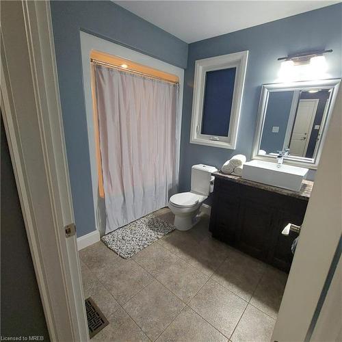 37 Victoria Street, West Perth (Twp), ON - Indoor Photo Showing Bathroom