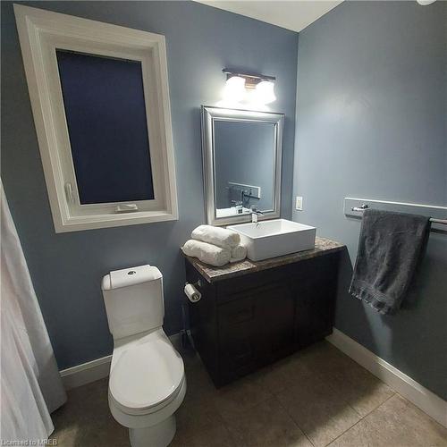 37 Victoria Street, West Perth (Twp), ON - Indoor Photo Showing Bathroom