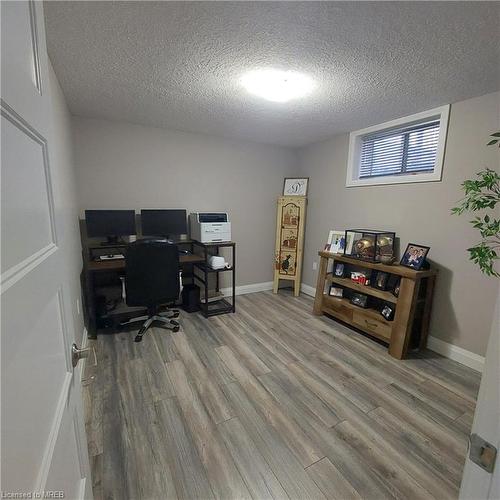 37 Victoria Street, West Perth (Twp), ON - Indoor Photo Showing Bathroom