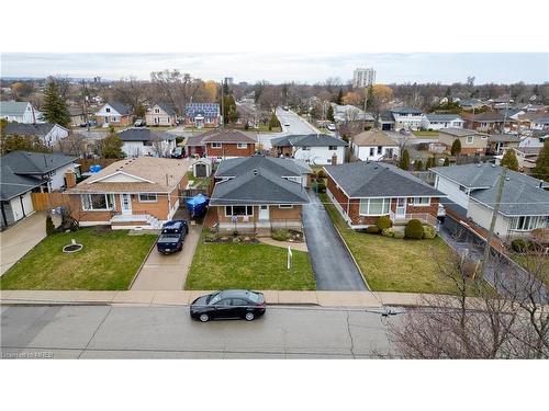 10 Windrush Crescent, Hamilton, ON - Outdoor With View