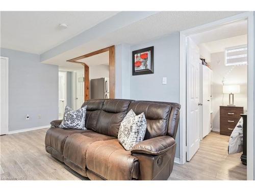 14 Silkwood Crescent, Brampton, ON - Indoor Photo Showing Living Room