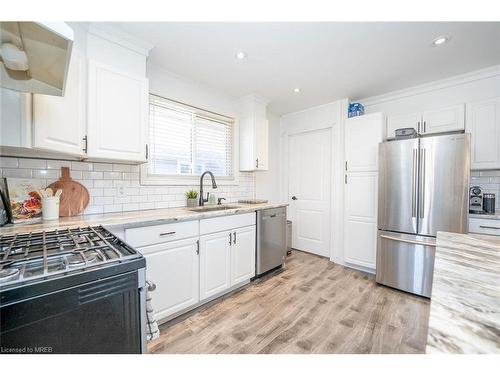 6 Rossford Crescent, Kitchener, ON - Indoor Photo Showing Kitchen With Upgraded Kitchen