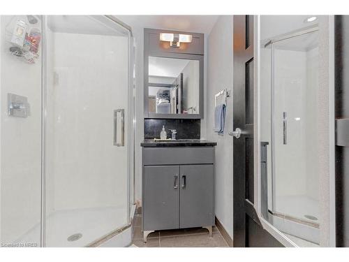 C322-330 Phillip Street, Waterloo, ON - Indoor Photo Showing Bathroom